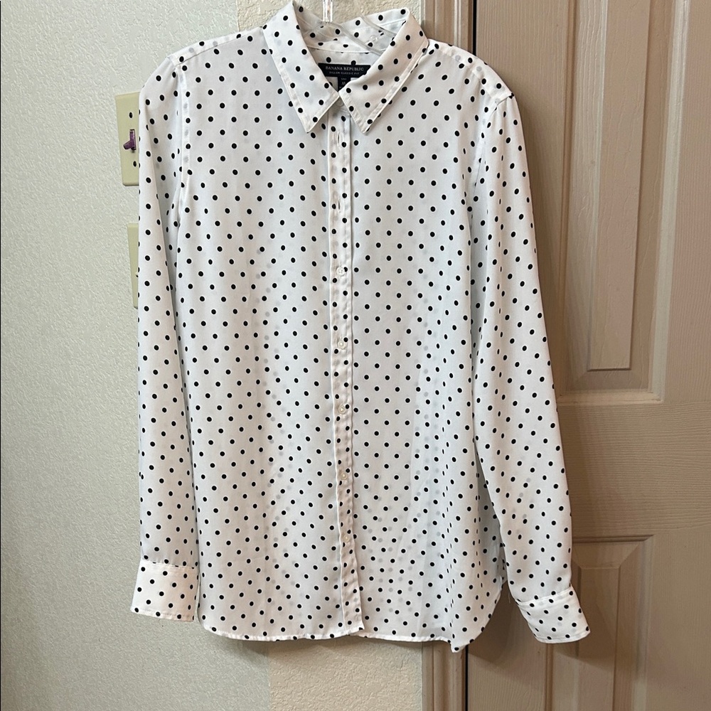 Banana Republic White and Black Polka Dot Shirt